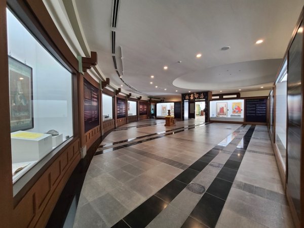 불교를 빛내고 나라에 공헌한 해인사 스님들 이미지