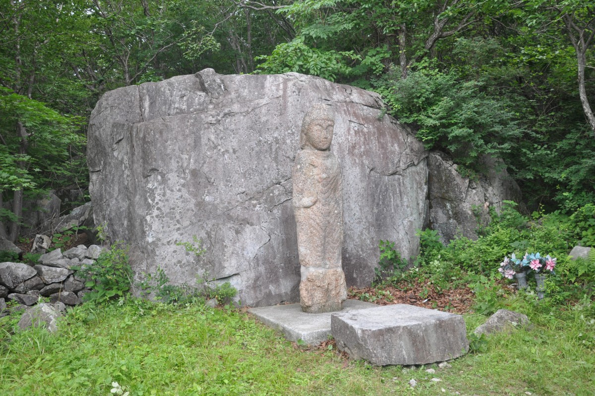 석조여래입상 이미지